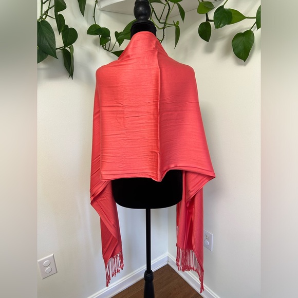 Coral Pashmina / Shawl / Wrap - Picture 3 of 5